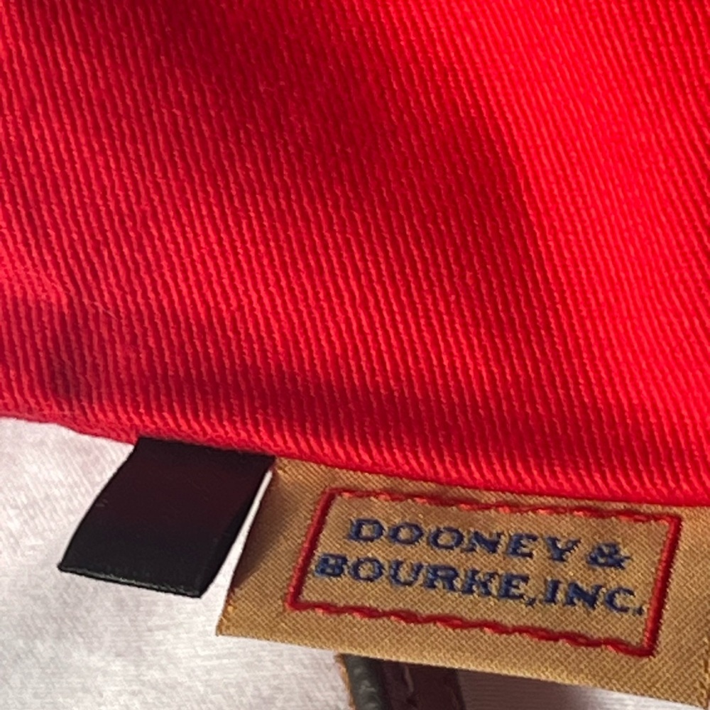 Dooney & Bourke Navy &Tan Pebbled Leather Lexington /Dust Bag /Original Reg.incl - Picture 14 of 16